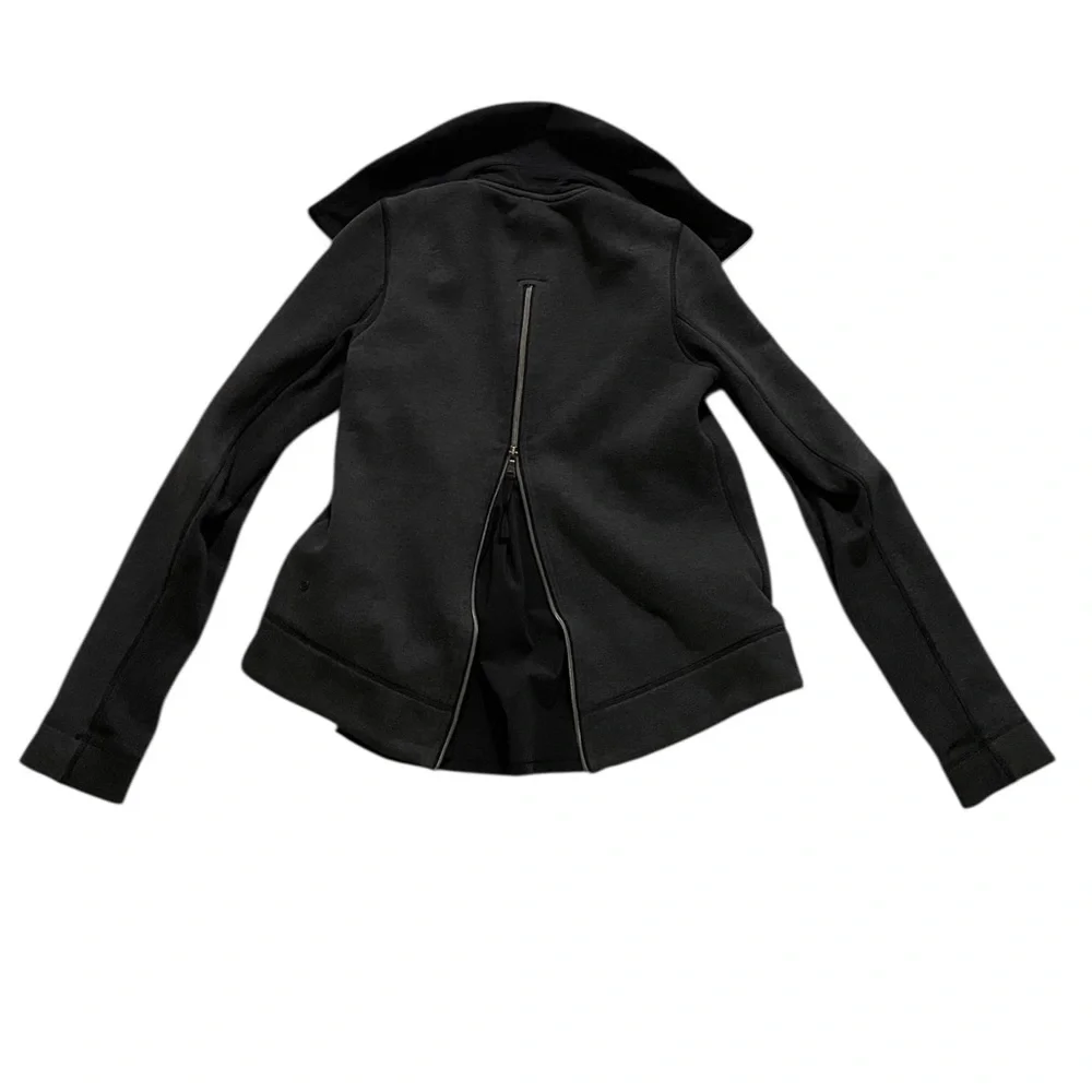 Lululemon En Route Grey Black Zippered Jacket